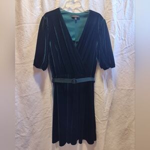 Elegant Green Velvet Dress